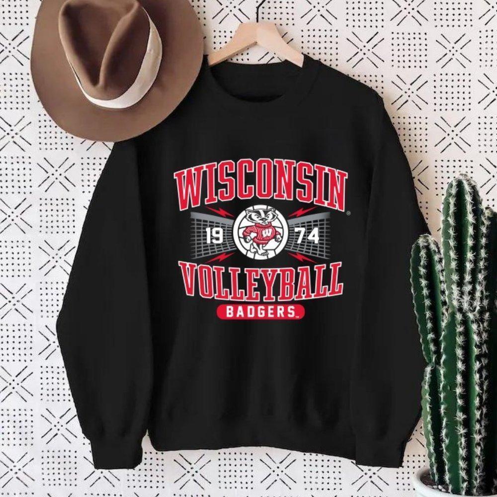 Wisconsin Volleyball Badgers Crewneck Black Sweatshirt